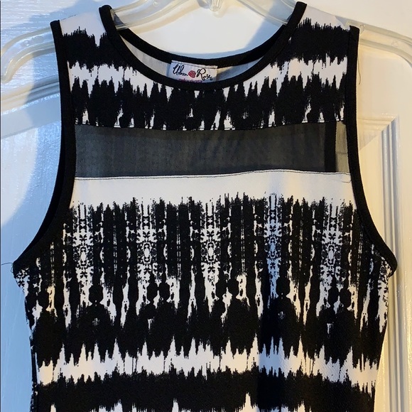 Dress - Picture 3 of 6